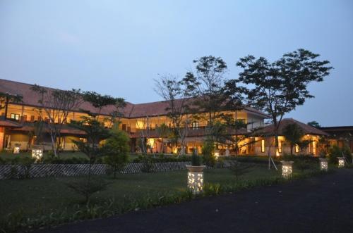 Bumi Gumati Resort & Convention