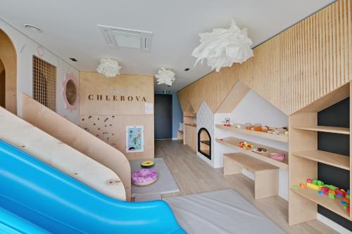Kid’s club, RentPlanet - Apartamenty Chlebova in Mlyniska