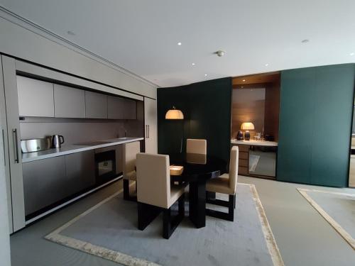 Luxurious 1BR at Burj Khalifa Stunning Location Armani
