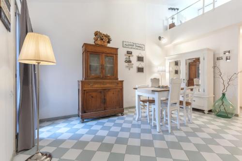 Ferrara Duplex Terrace Apartment x4