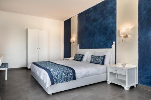 Rivari Santorini Hotel - image 3