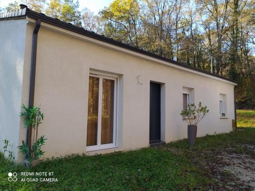 Jolie maison de plain pied en Périgord gîte à louer Terrasson-Lavilledieu