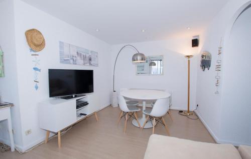 Apartment with Sea View image 7