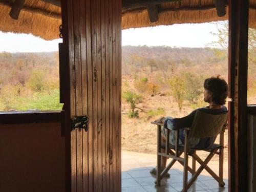 Bungalow 3 on this world renowned Eco site 40 minutes from Vic Falls Fully catered stay - 1987