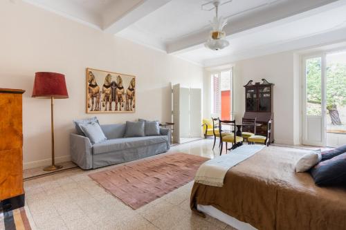 "PALAZZO SABBIONI" Suite del Conte Elegant Suite In Old Monastery City Center 1