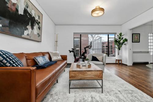 Downtown Boise Luxury Living With Peloton Bike - main image