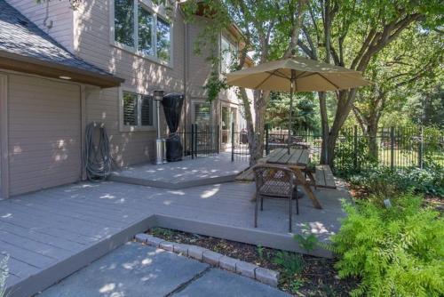 Corniche Ct - image 10
