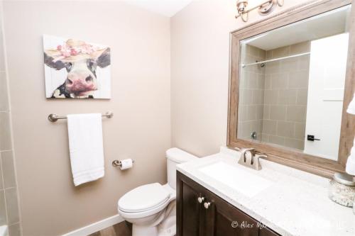 Howe Ct - image 14