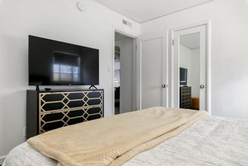 Luxury Living near the Boise City Hot Spots - image 12