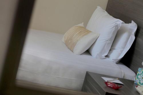 1 twin bed