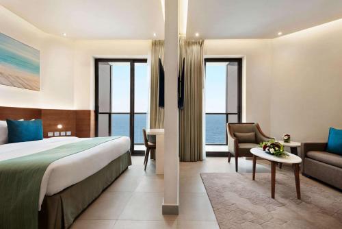 Wyndham Garden Ajman Corniche