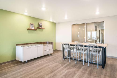 WoodSpring Suites Missoula - image 3