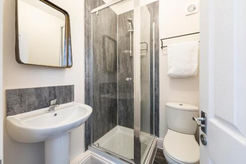 Clifton House I Free Private Parking Room Type - Deluxe Double Studio