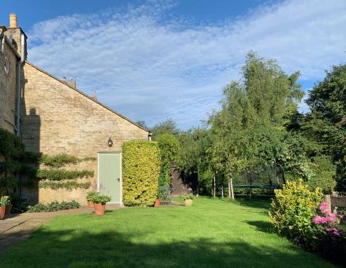 Garden Barn