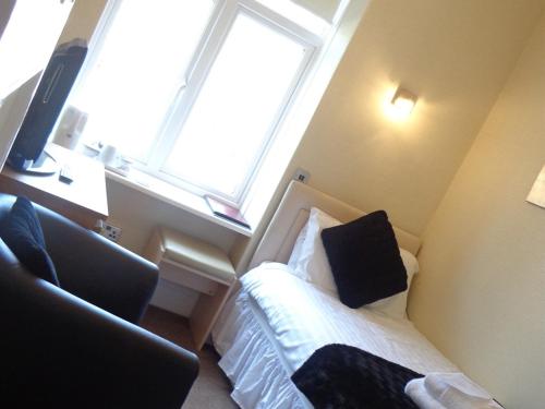 Acorn Lodge - image 6
