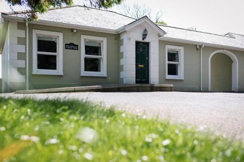 Brookhall Cottages