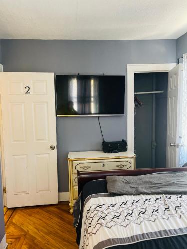 Royalbluecozy in Saint Albans, USA