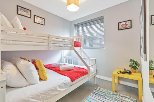 Brighton's Best BIG House - Large Group House - 4 Bedrooms 3 Bathrooms - Roof Terrace - City Centre - image 10