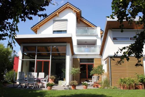 ทัศนียภาพภายนอกโรงแรม, Design-Wohnungen by Ulrike Horster in เบนส์ไฮม์