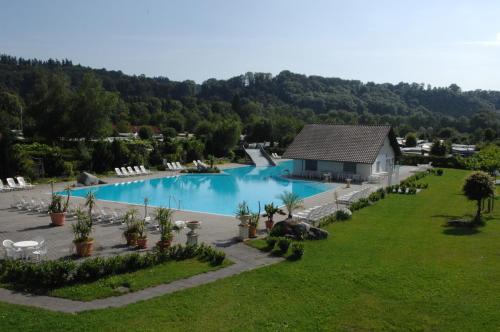 Aed, Landhotel Gutshof Camping Badhutten in Tettnang