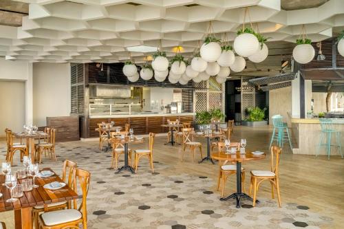 Hyatt Centric Playa Del Carmen - Downtown House & Beach House