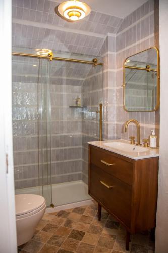 Leopard st, beautiful apartment near venues and restaurants