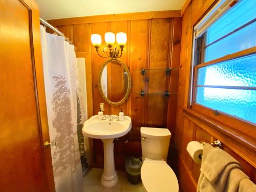 Riverside Mountain Lodge