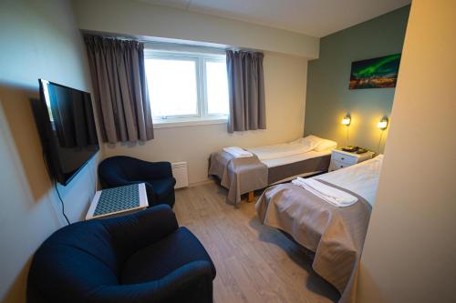2 twin beds