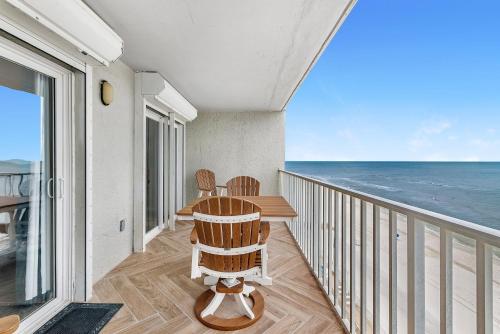 Ocean Unit 1805 Condo near Bahama Bobs Beach Side Cafe