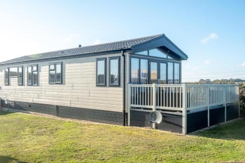 Chelsea Lodge - Aldeburgh Coastal Cottages