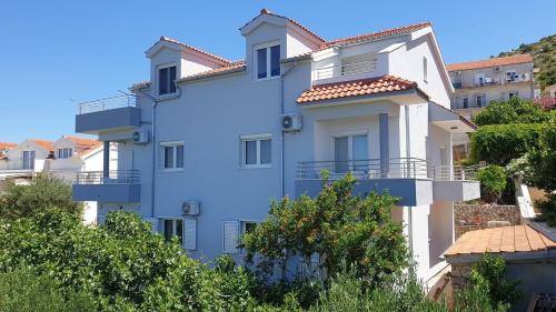 Apartments Jopa - sea view - main image
