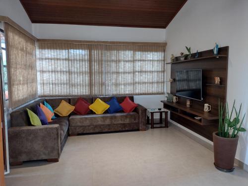 Residência Simone em Escarpas do Lago