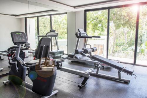 Brand-New & Stylish PentHouse La Veleta Private Pool, Gym & Terrace Nice Amenities