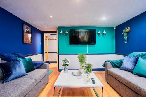 Stunning Edinburgh Duplexes Sleeps 16