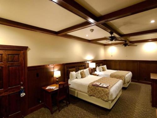 Queen Room with Two Queen Beds