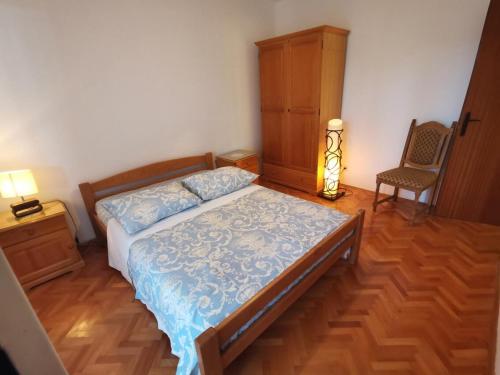 Apartments by the sea Vinisce Trogir - 4288 - image 5