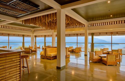 Restaurant, Mountain Shadows Resort Wayanad in Varadoor