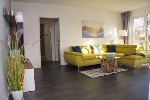 strandnah, Wintergarten, gratis Nutzung vom AHOI Erlebnisbad und Sauna in Sellin - Strandhaus Mönchgut FeWo08, Lobbe (fotografie 7)