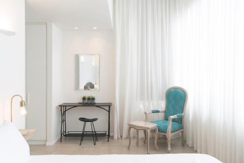Two-Bedroom Apartment image 10
