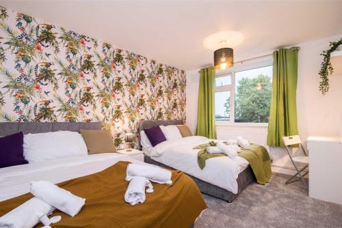 Sublime Stays Calverly Court Coventry - image 10