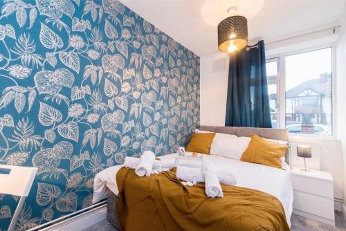 Sublime Stays Calverly Court Coventry - main image