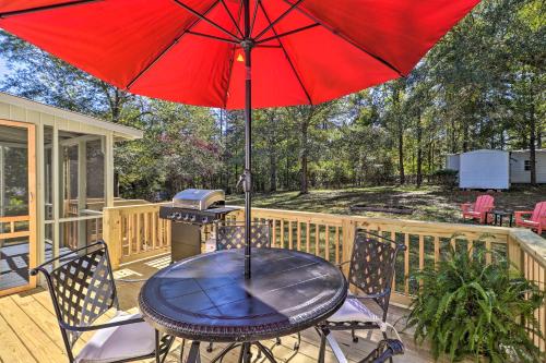 Updated Lake Sinclair Home with Dock Access! - Eatonton