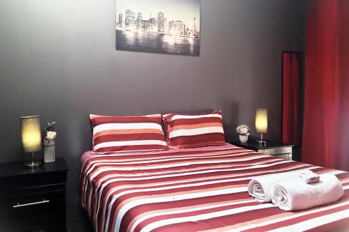 Cozy Hatfield Condo in พริทอเรีย