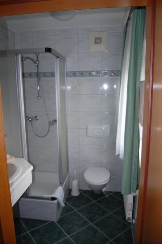 Fürdőszoba, Gasthof Grabenwirt in Irdning