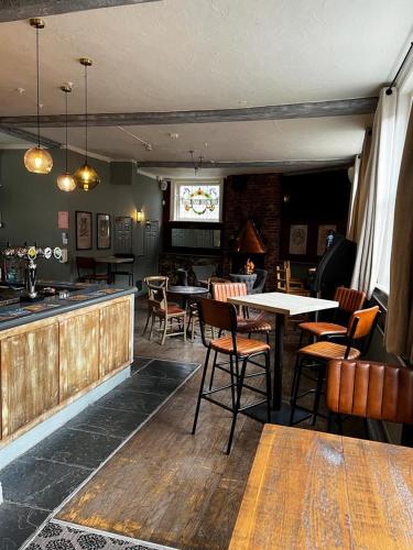 Pub/Lounge, The White Hart Arkells Pub Group in Whitchurch (Hampshire)