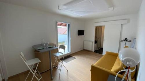 Magnifique studio avec terrasse et garage