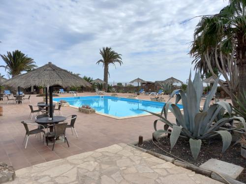  Lovely 1-Bed Bungalow in Parque Holandes in La Oliva