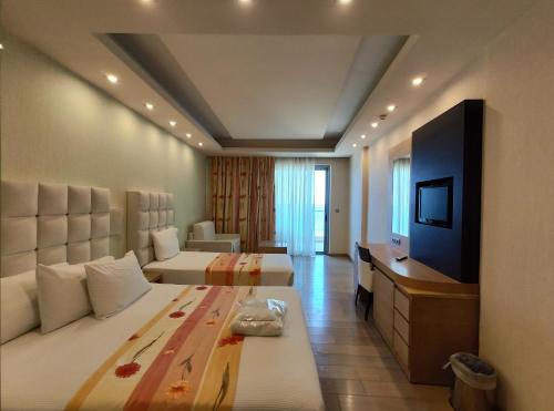 Konstantinos Palace - image 12