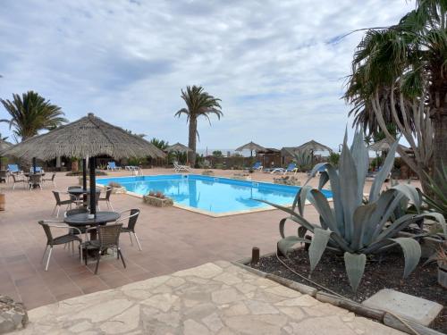  Comfortable 1-Bed Bungalow in Parque Holandes in La Oliva