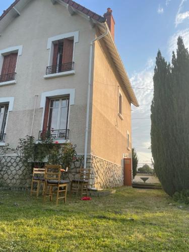 Maison en Bourgogne avec jardin, proche Loire & gare gîte à louer Belleville-sur-Loire